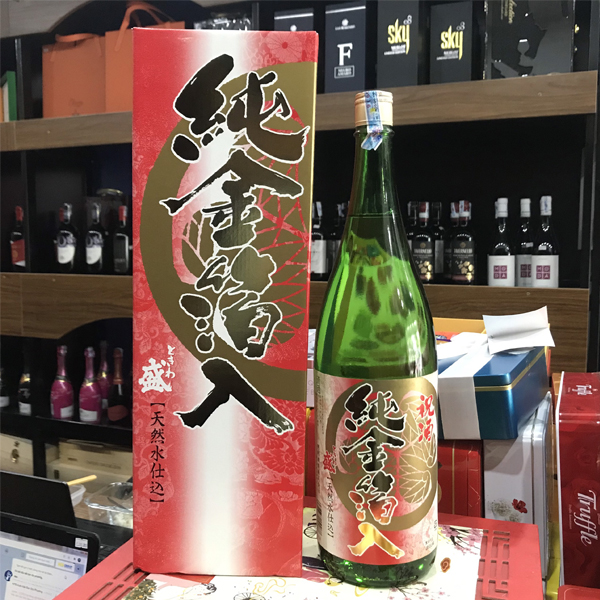 Rượu Sake Vảy Vàng Tokiwa Sakari Gold 